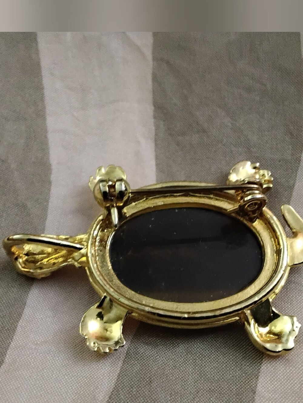 Vintage Scarab Turtle Brooch/ Pendant Gold Tone - Picture 3 of 4